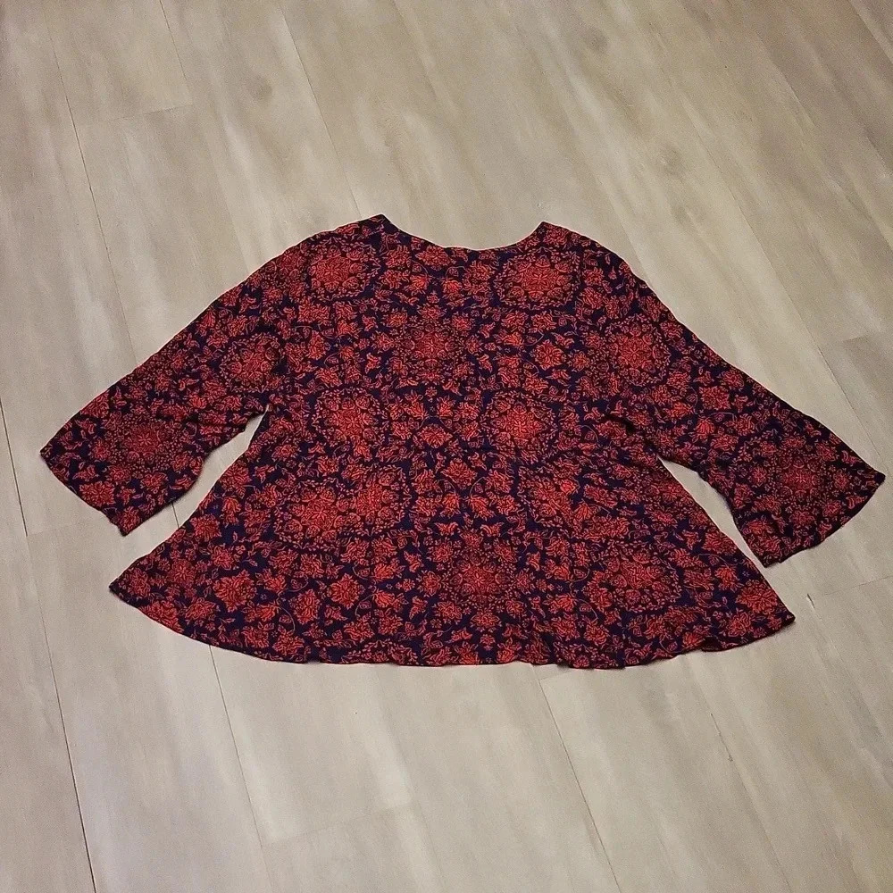 Torrid Crinkle Gauze Red Blue Floral Lace Up Baby Doll‎ Blouse Womens 3X - Picture 5 of 10